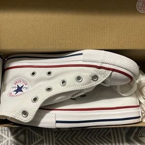 Brand converse youth size 12.5